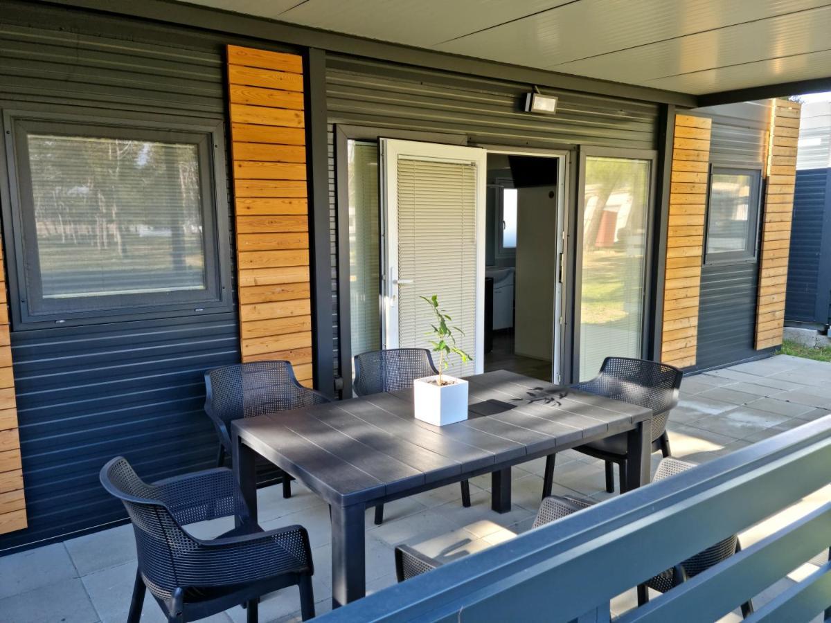 K9 Mobile Home Camp Dalmacija Privlaka Privlaka  Dış mekan fotoğraf